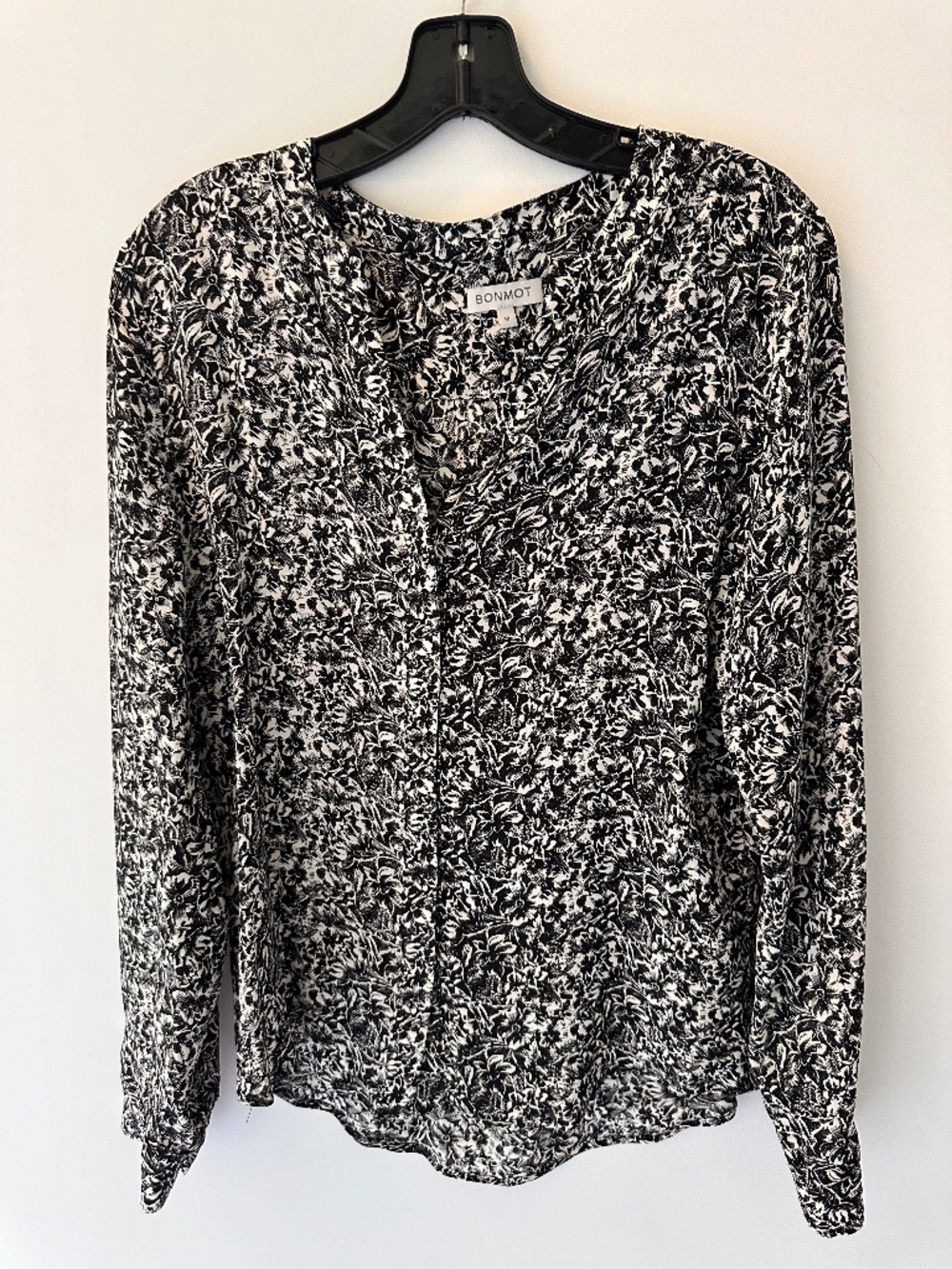 EUC Bonmot Black White Floral Silk Button Down Blouse - size M